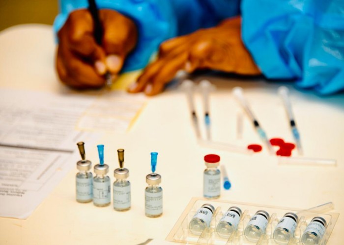 south-africa-asks-covid-19-vaccine-manufacturers-to-delay-delivery