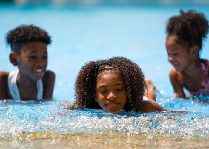 drowning:-tips-to-keep-your-child-safe-this-festive-season