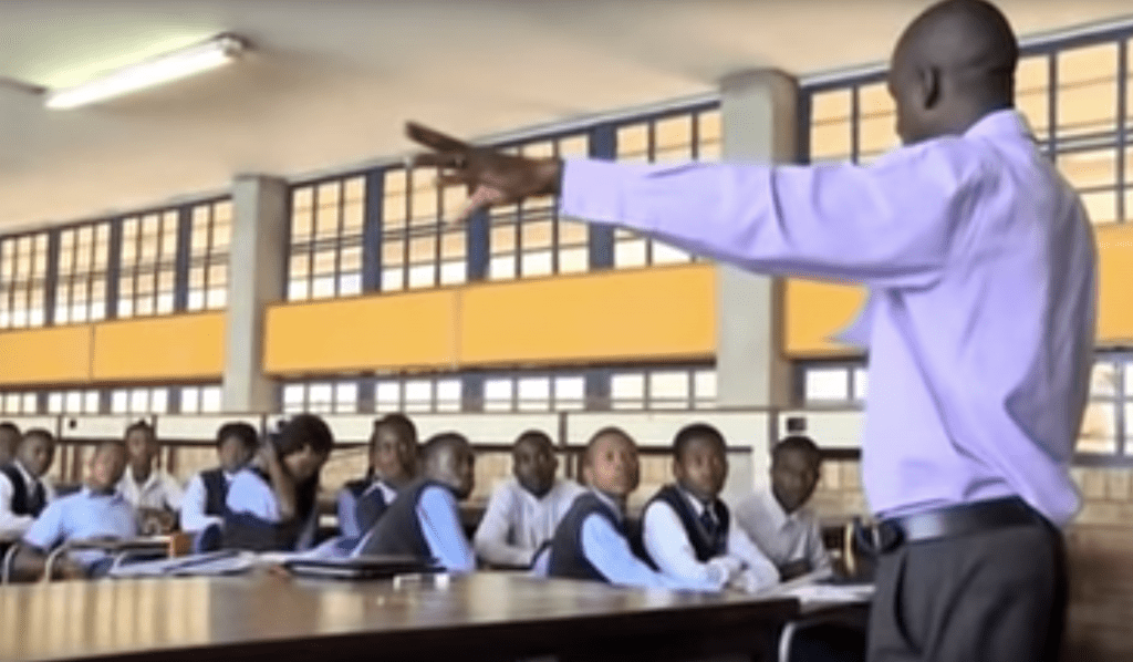 return-to-normal:-primary-schools-will-open-at-full-capacity-despite-covid